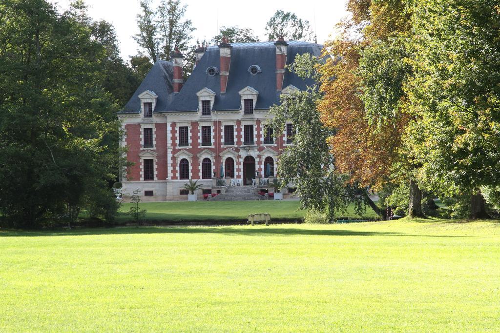 לינה וארוחת בוקר Gevrolles Chateau Du Breuil מראה חיצוני תמונה